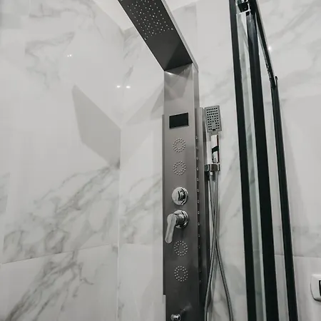 Moon - Centro - Vasca Idromassaggio Lägenhet Taranto