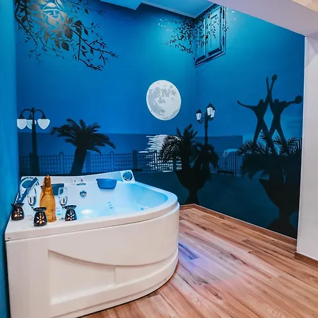 Moon - Centro - Vasca Idromassaggio * Taranto